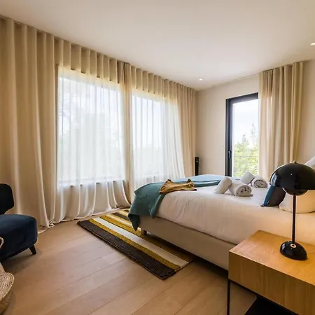 Beautiful Architect With Pool And Golf View In Вилла